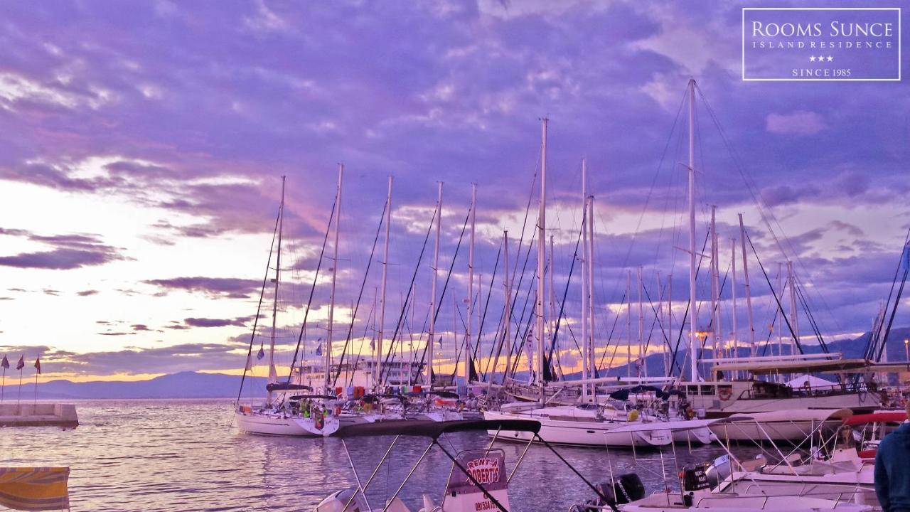 Apartments Residence Sunce Supetar - Cozy Base To Stay And Explore Island Brac Free Parking Esterno foto